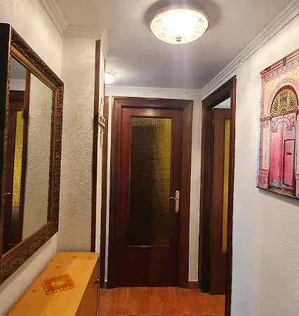 Piso Cerca Playa Arbeyal * ヒホン